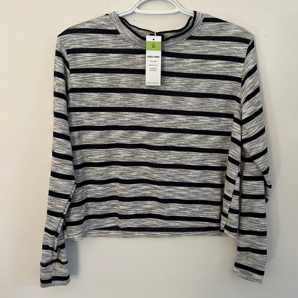 Agnes and Dora Cropped Pullover